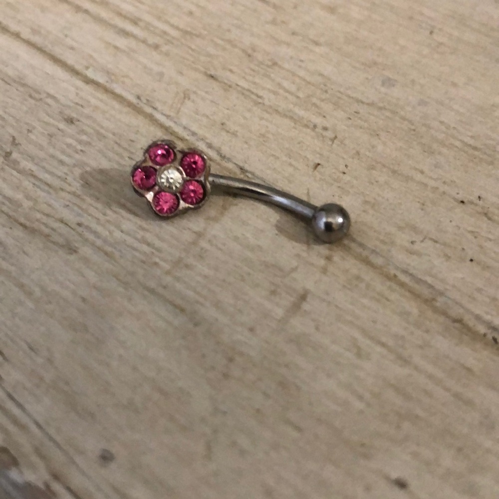 Flower belly ring